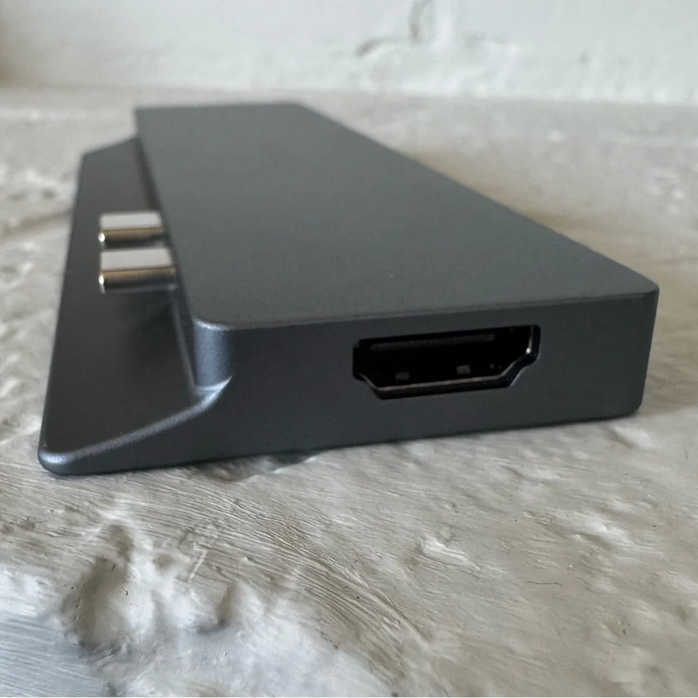 Intpw 8-in-1 Multiport USB-C Hub / Dock